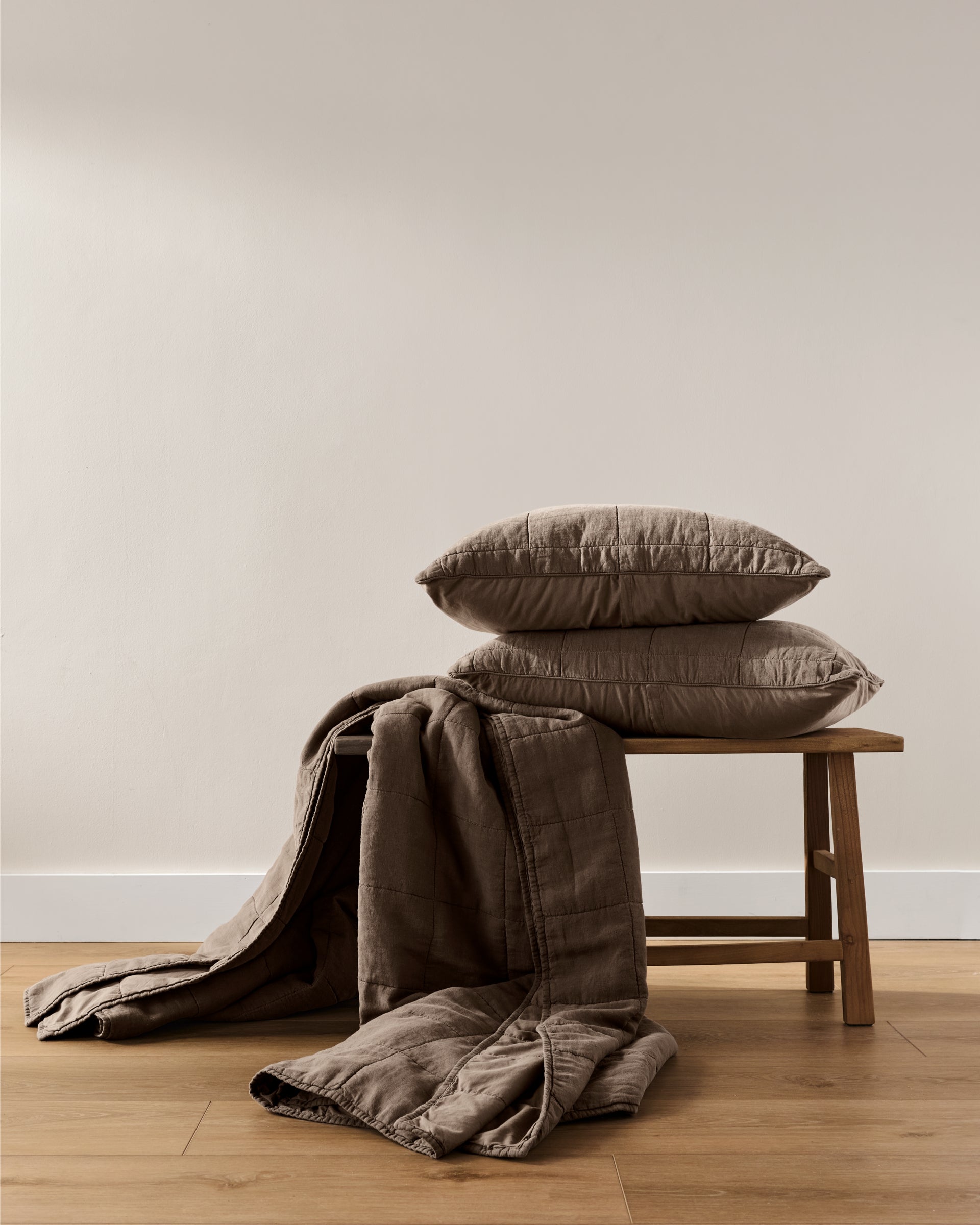Linen Box Quilted Sham Set (Warm Grey)