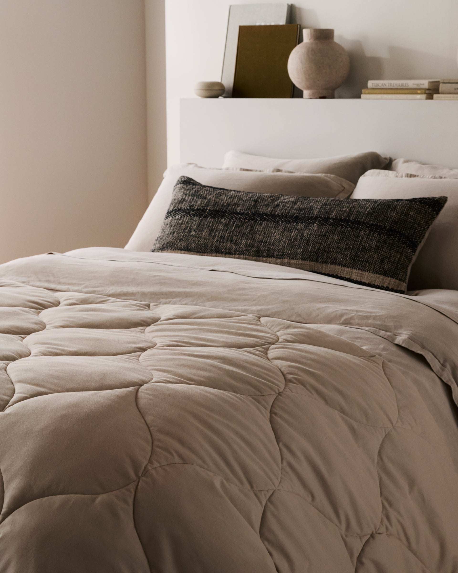 Cotton Drift Comforter (Bone)