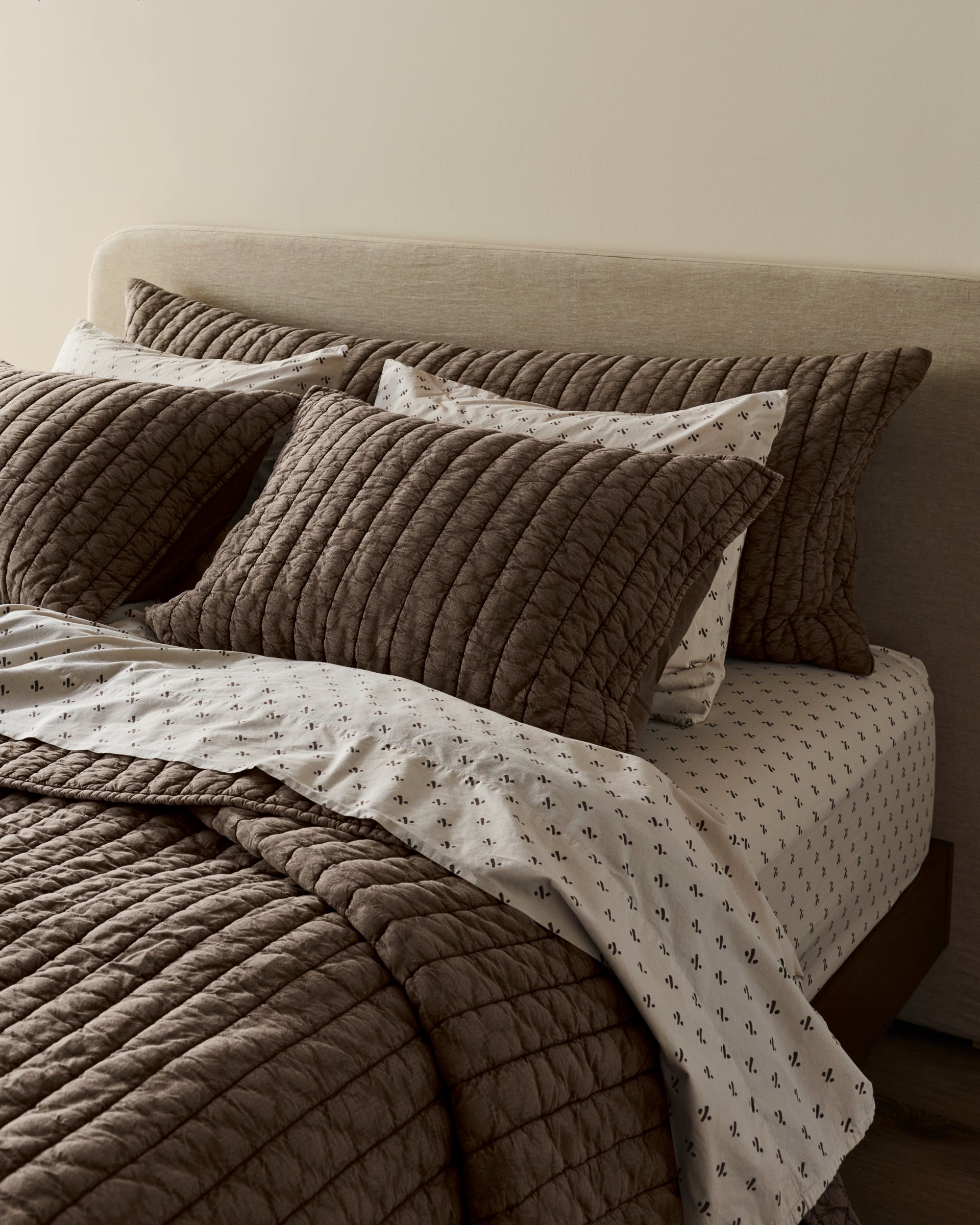 Garment Dyed Channel Sham Set (Warm Grey)
