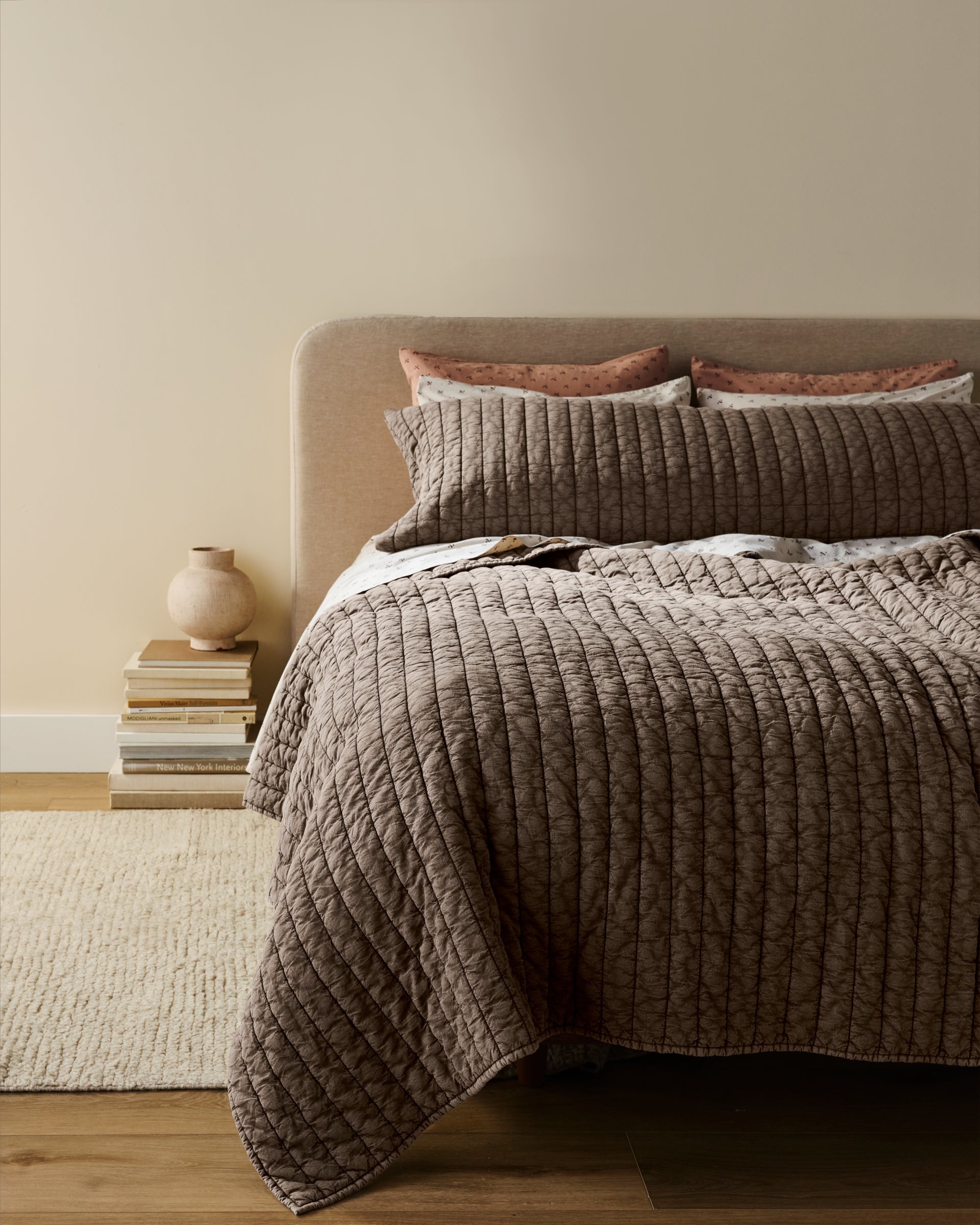 Garment Dyed Channel Quilt (Warm Grey)