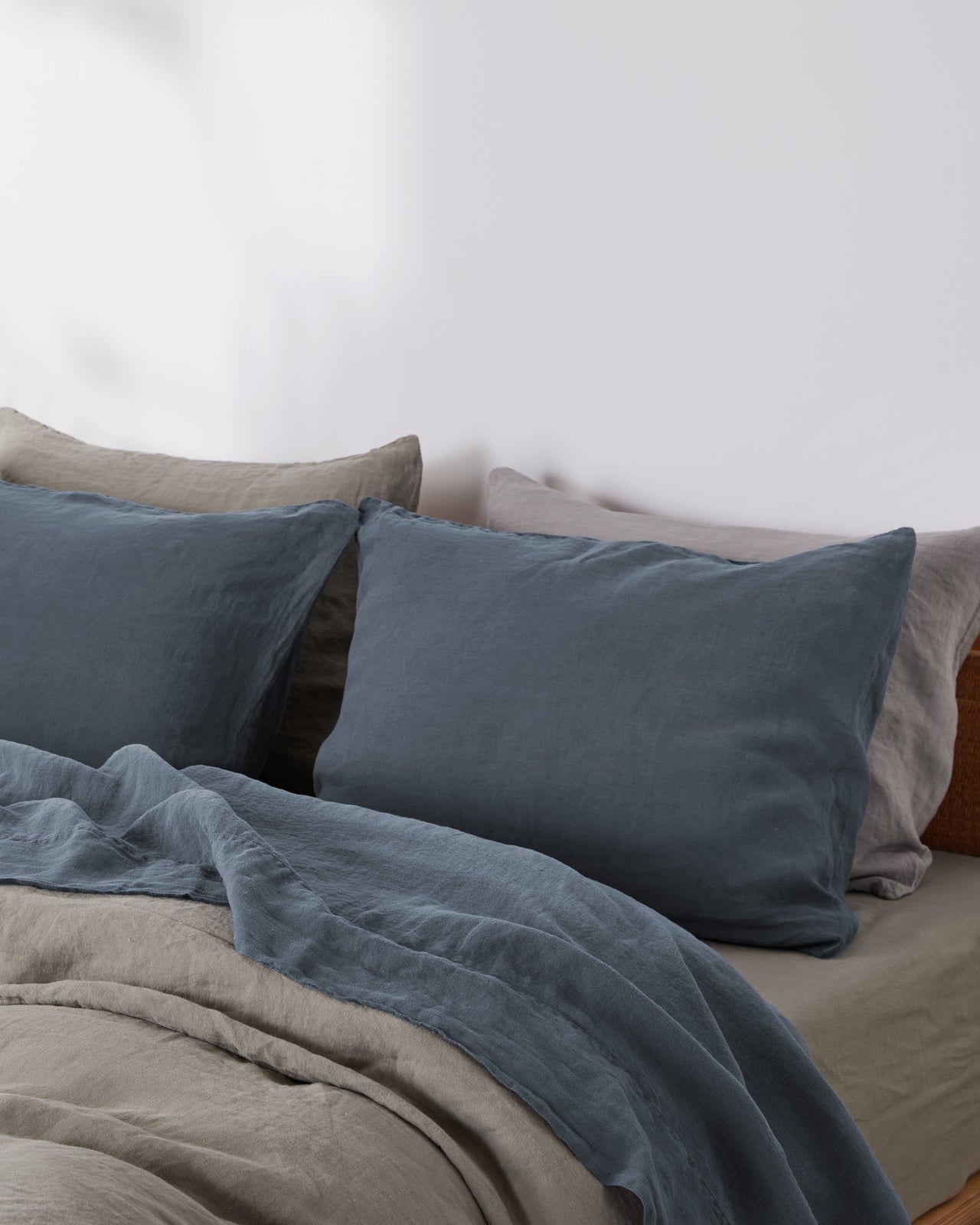 Linen Pillowcase Set (Dusk)