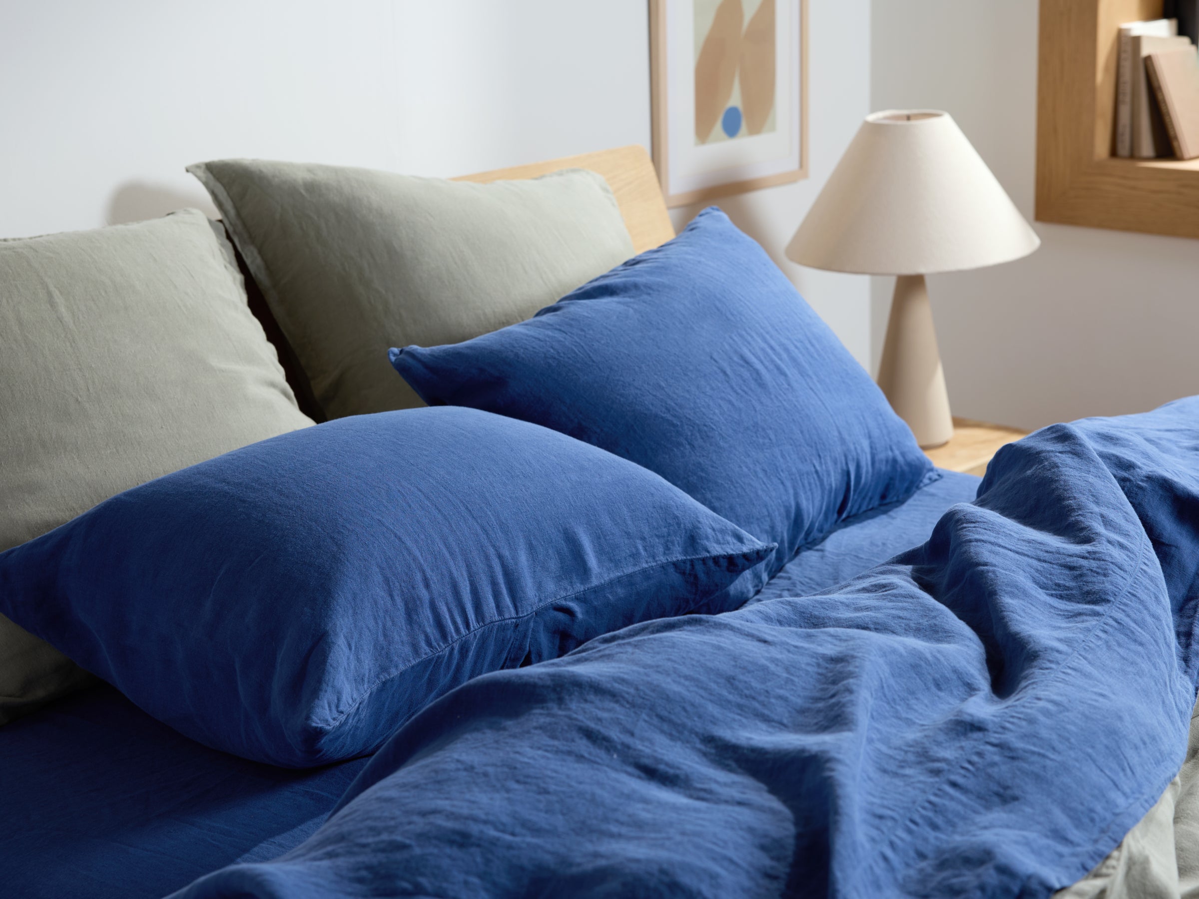 Linen Fitted Sheet - FINAL SALE (Cobalt)