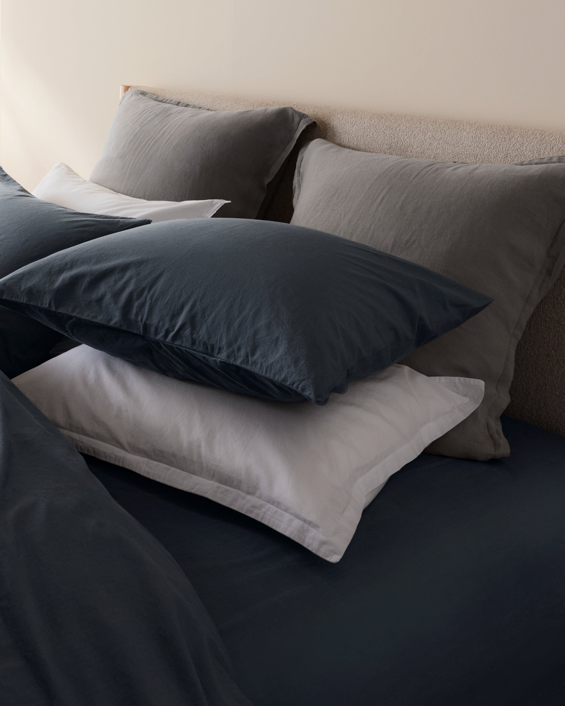 Linen Euro Sham (Pebble)