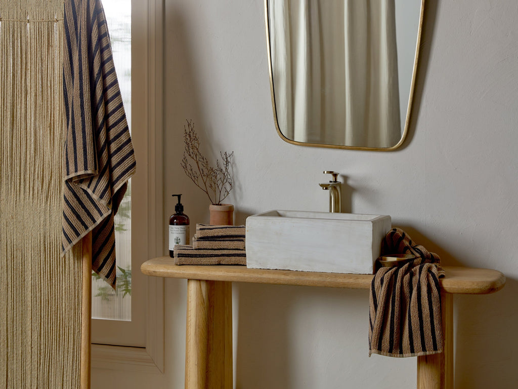 4+4 Organic Resort Stripe Bath Bundle - Camel with Soft Black